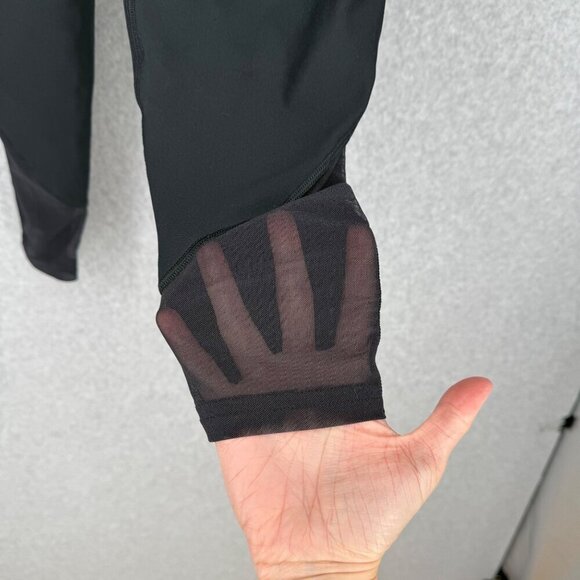 Under Armour Girls HeatGear Crop Legging Size XL Black Outdoor Quick Dry NEW - Picture 4 of 12